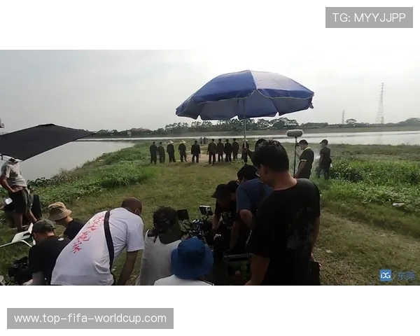 揭秘拍摄现场最新幕后花絮视频全记录精彩瞬间放送